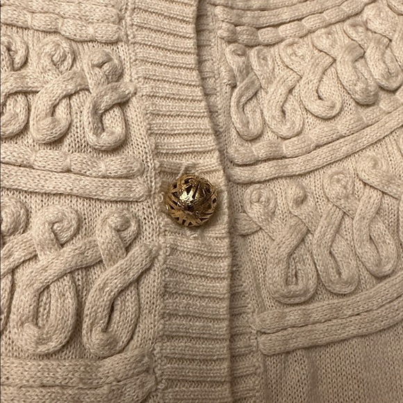 Juicy Couture Cardigan Sweater gold buttons
Juicy Couture y2k Medium EUC - Picture 5 of 5